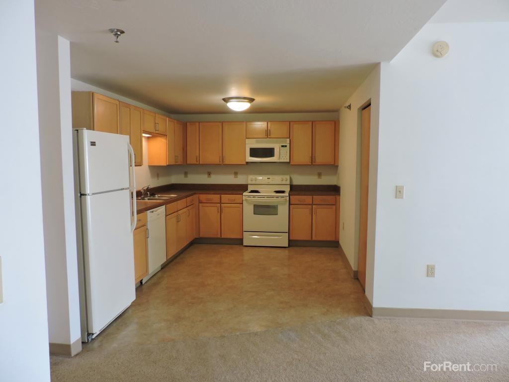 Hubbard Street Apartments 1830 N Hubbard St, Milwaukee, WI 53212