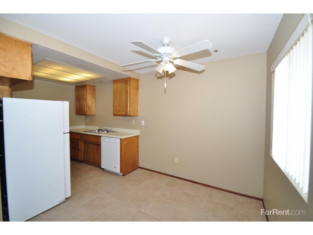 Westside Apartments - Photo 3 of 16