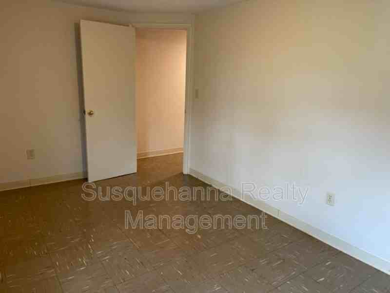 1051 Henn Ave #E - Photo 7 of 7