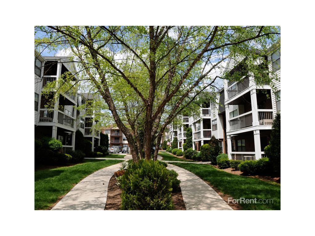 Oak Tree Village - Photo 3 of 9