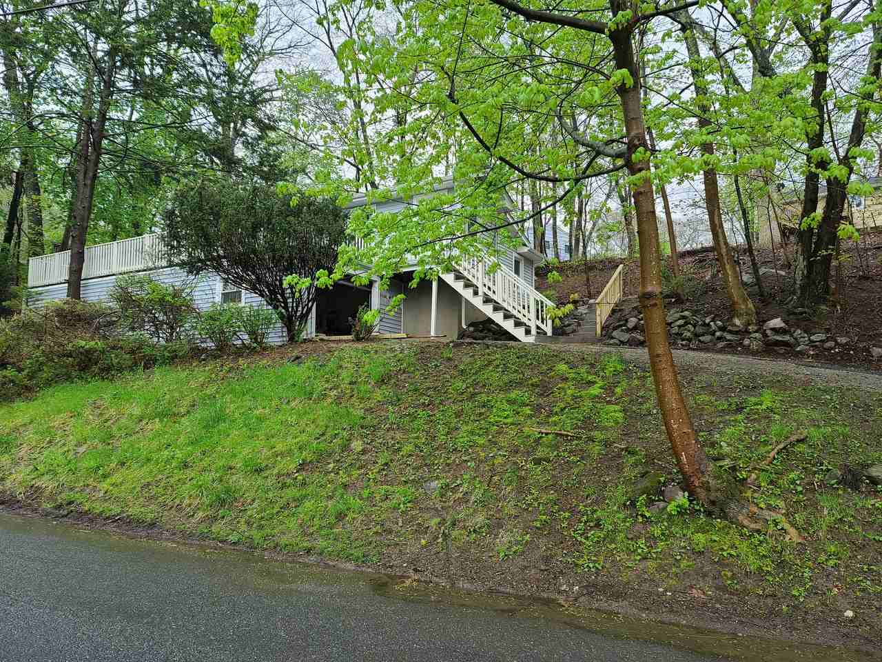 105 Hillside Road - Photo 2 of 31