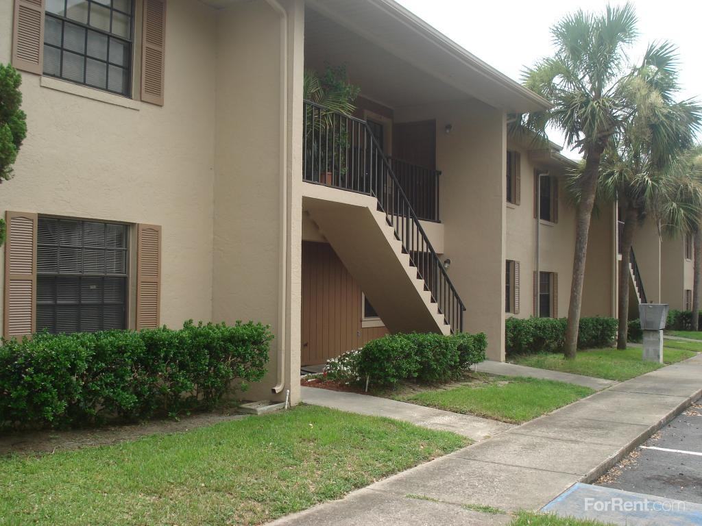Cambridge Square Apartments 1101 Cambridge Square, Winter Haven, FL