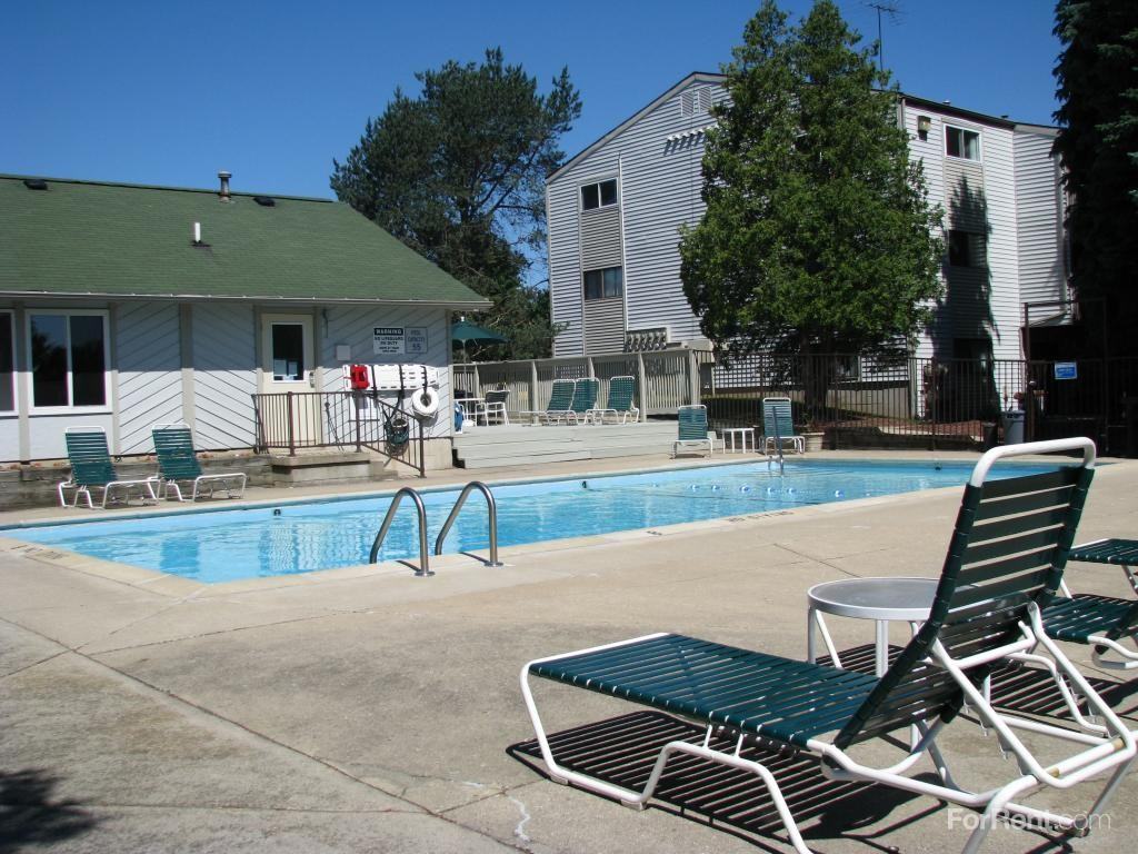 Pines West Apartments - Photo 2 of 19