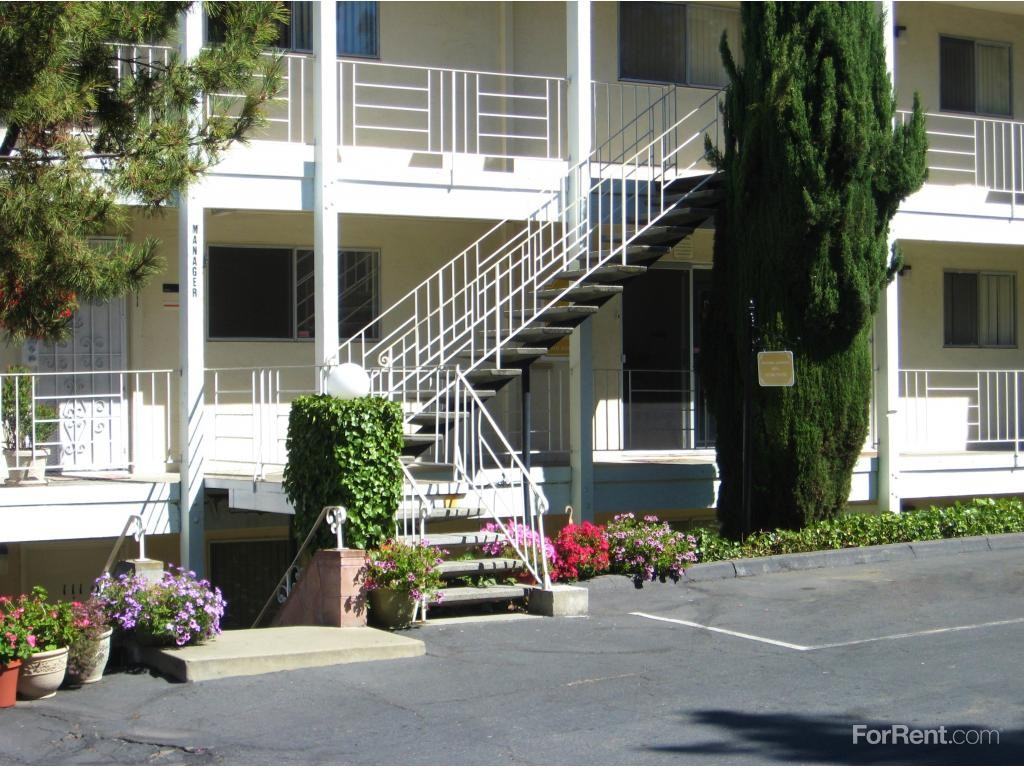 Panoramic Apartments - Photo 2 of 19