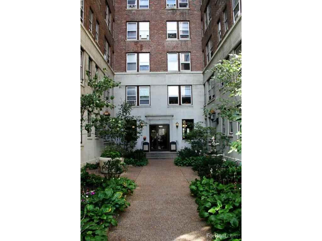 1100 North LaSalle Apartments 1100 N La Salle Dr, Chicago, IL 60610