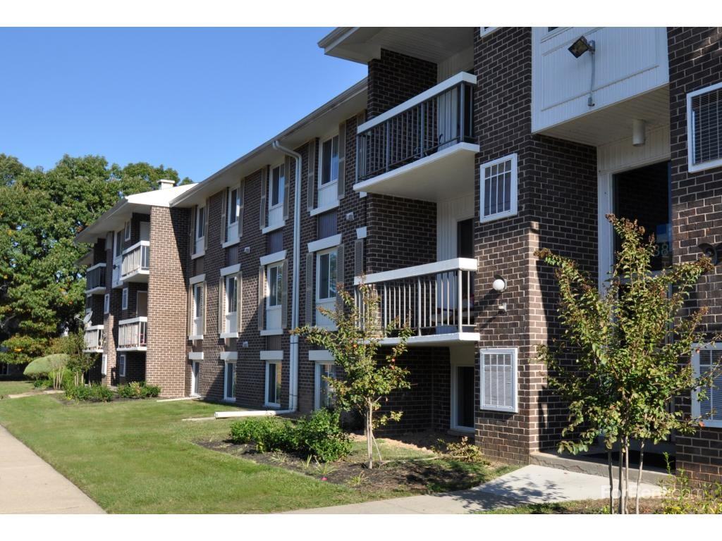 Carroll Park Apartments 227 Carroll Island Rd, Middle River, MD 21220