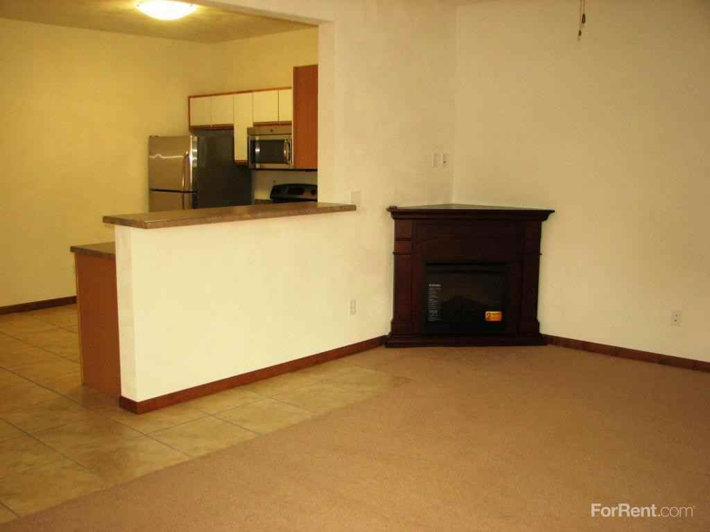 Applegate Apartments - Photo 3 of 3