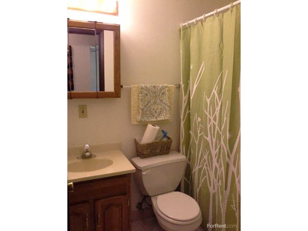 Varsity Square Apartments - Photo 2 of 16