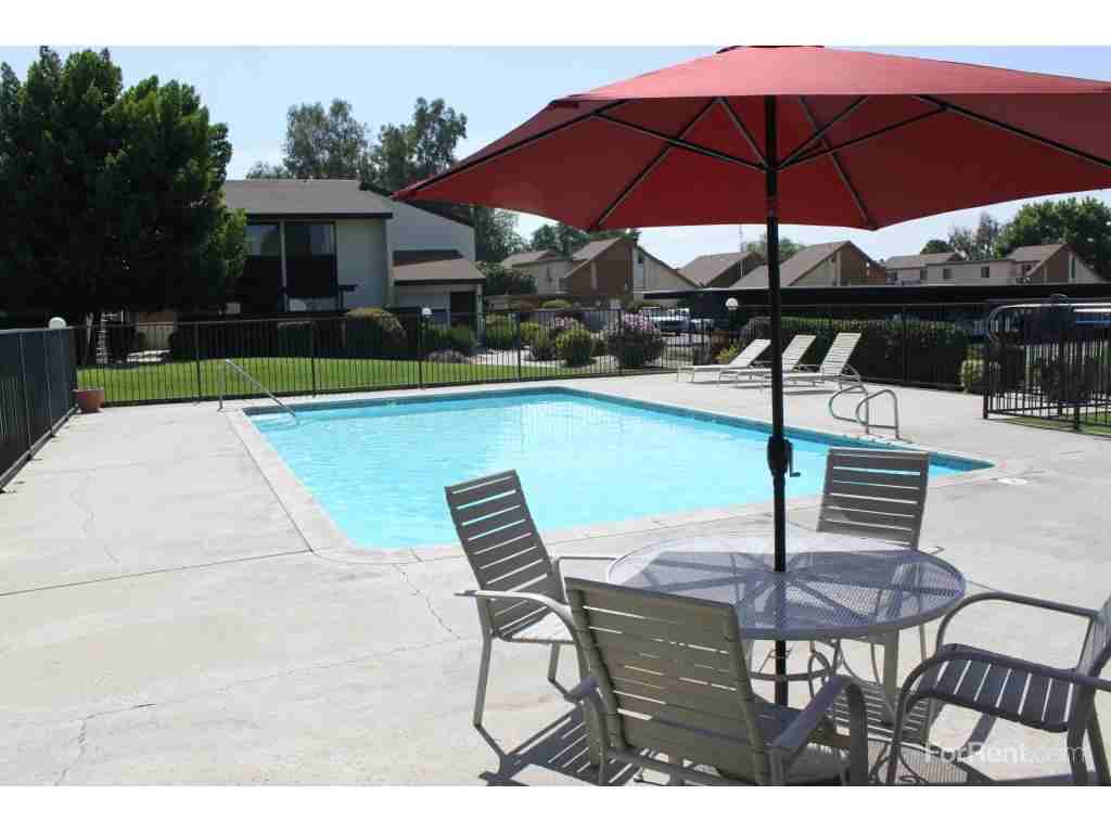 Cedarwood Apartments - Photo 3 of 19