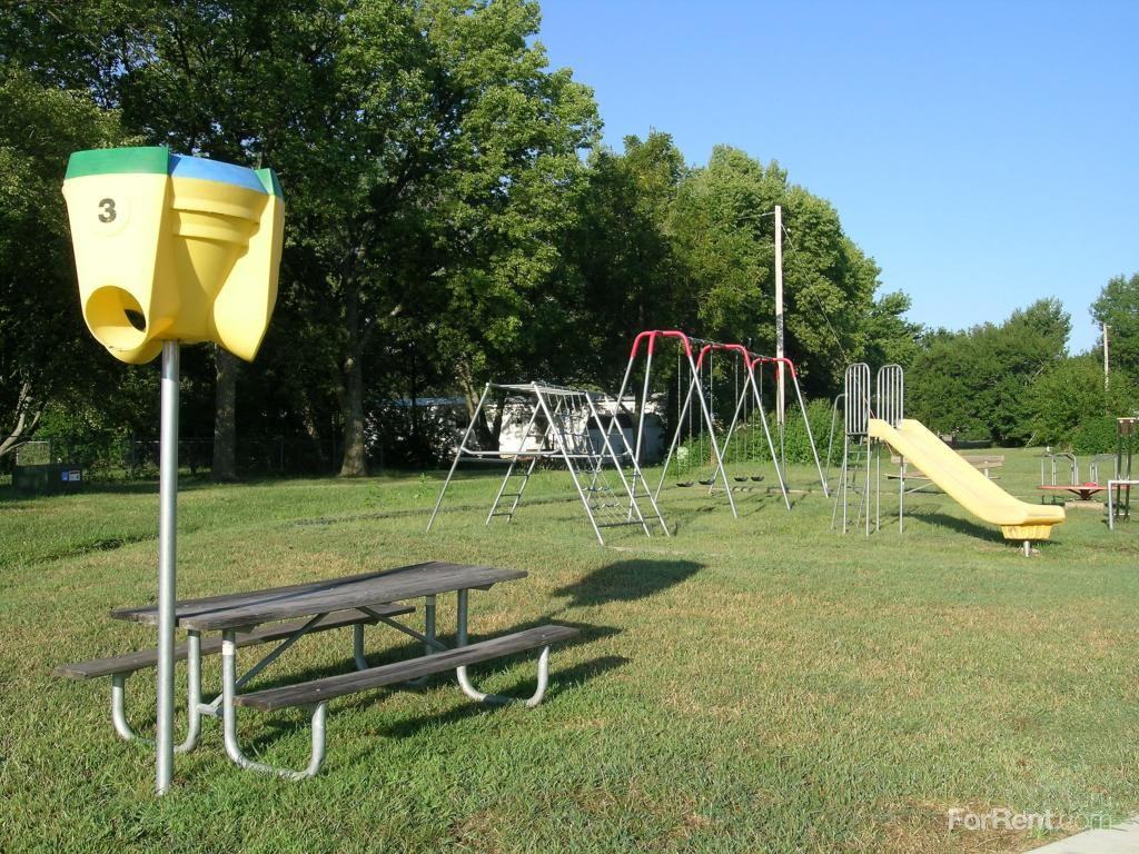 Auburn Plains Apartments - Photo 2 of 4