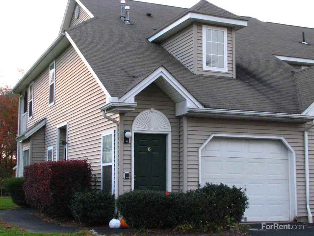 Country Place - Photo 3 of 14