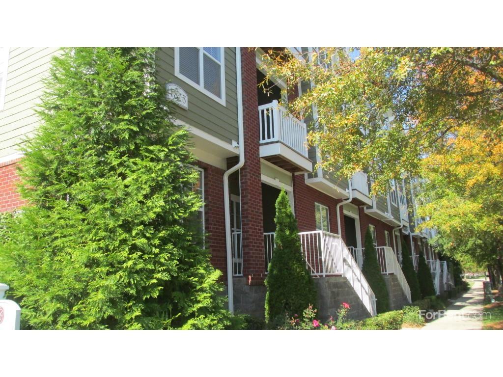 The Crest at Galleria Apartments 1815 Galleria Club Ln, Charlotte, NC 28270 Zumper