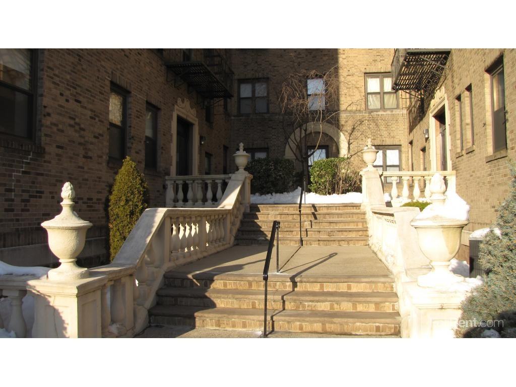 Palisades Towers - Photo 2 of 2