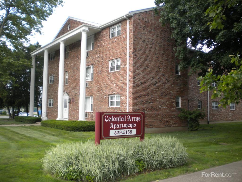Colonial Arms Apartments - Photo 2 of 9