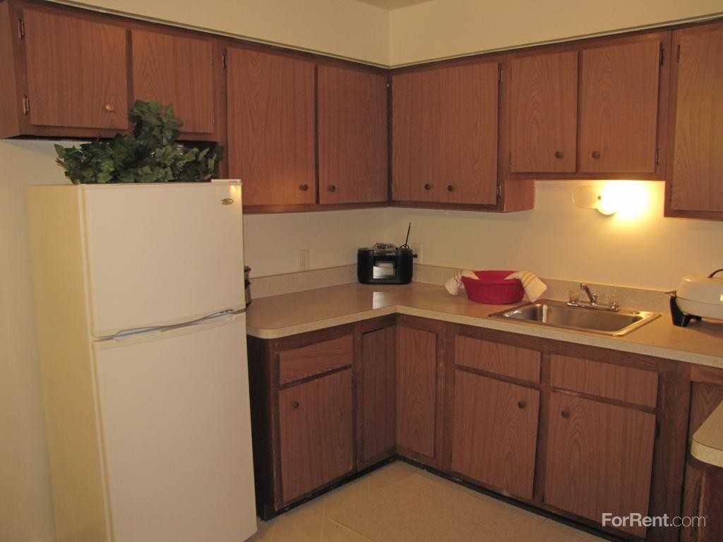 Western Heights Apartments - Photo 2 of 12