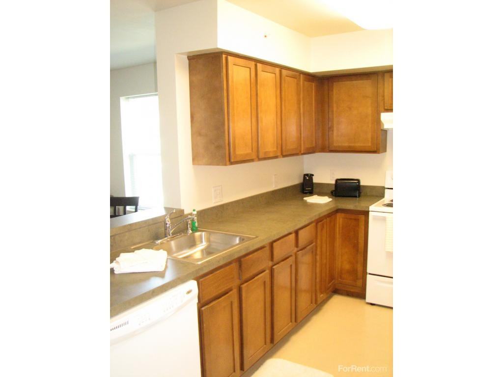 Justin Commons - Photo 2 of 19