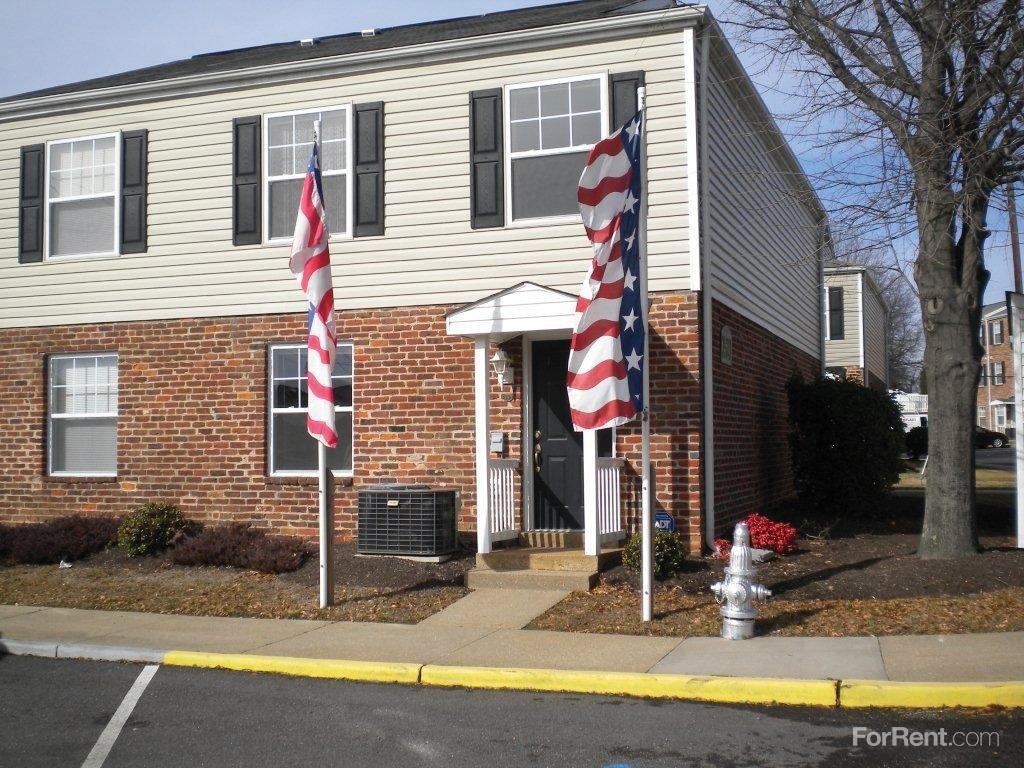 The Villas of Oakwood - Photo 3 of 19