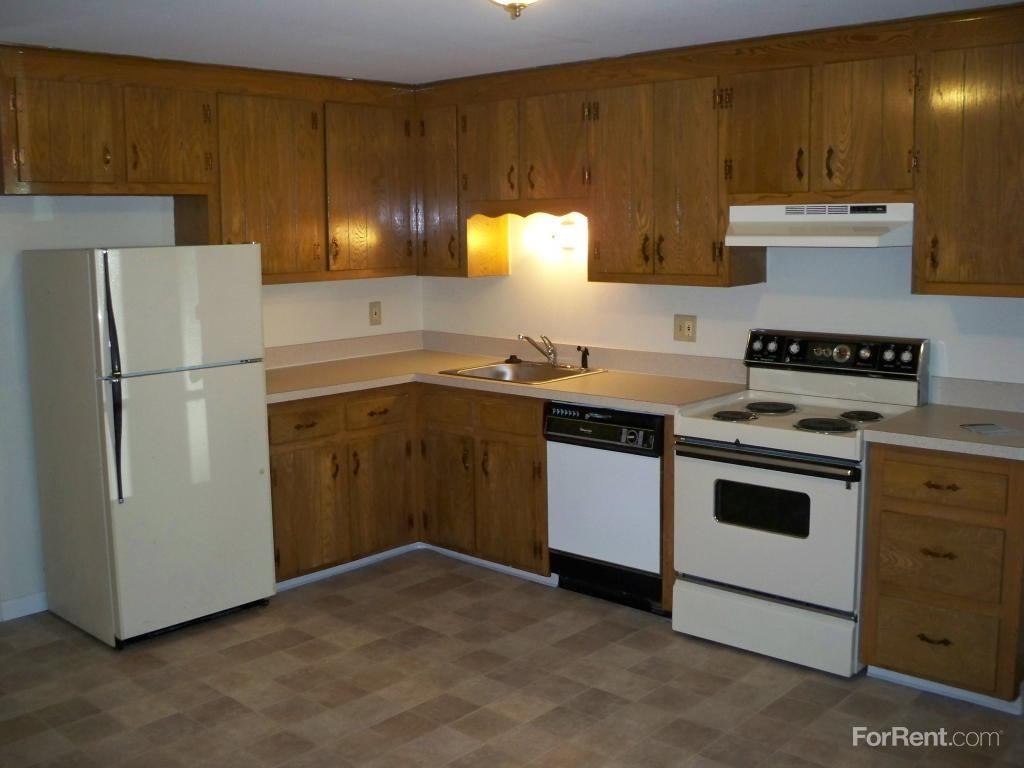 Highland Apartments - Photo 2 of 10