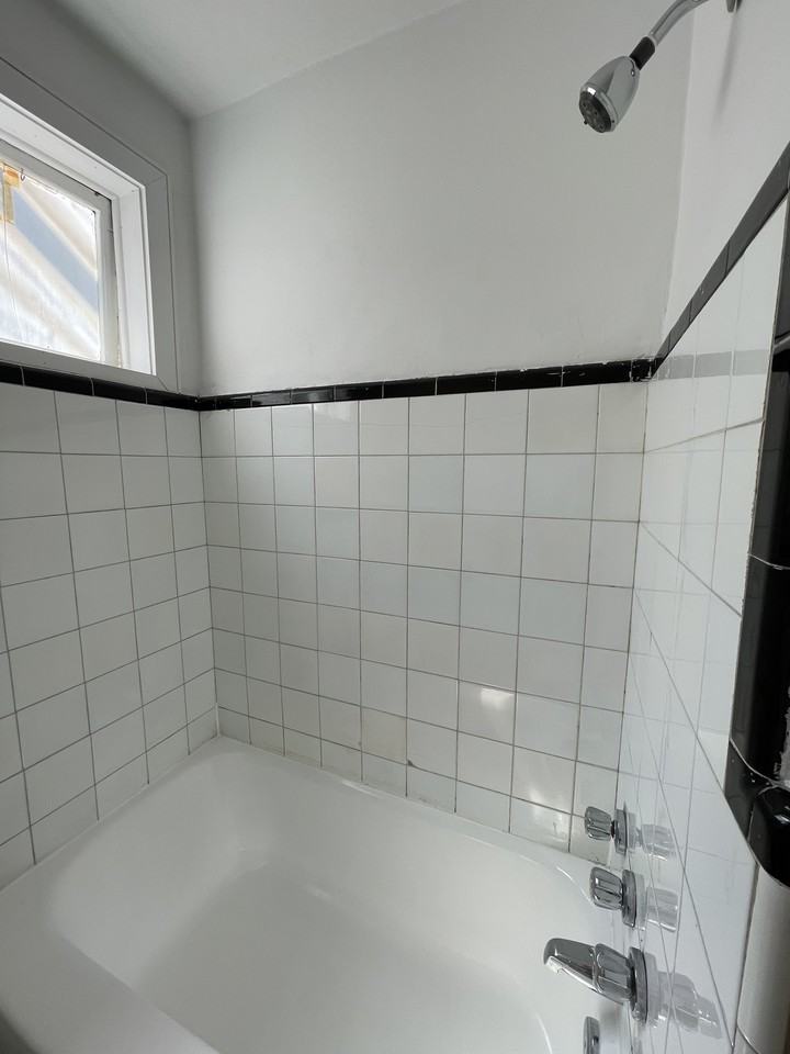 5749 Rue Waverly - Photo 3 of 5
