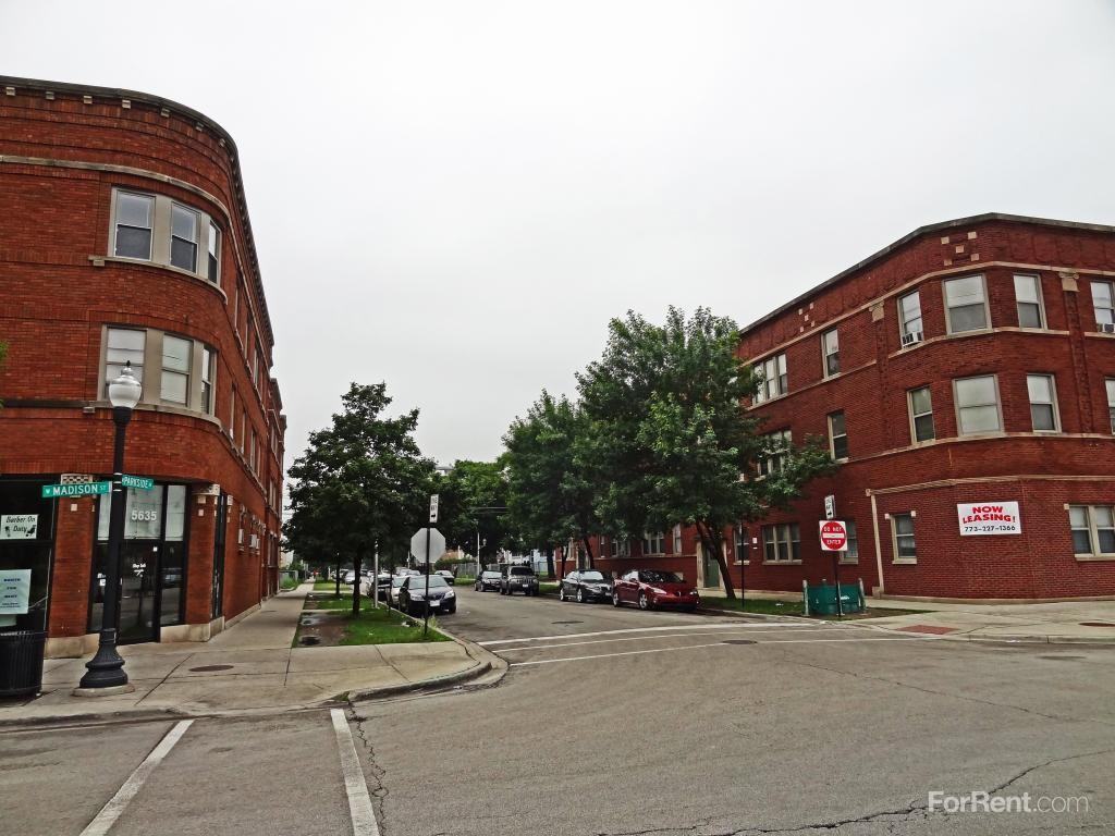 Madison Renaissance Apartments - Photo 2 of 19