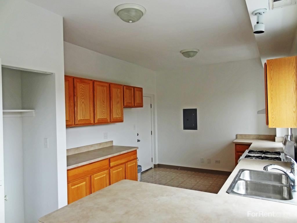 Madison Renaissance Apartments - Photo 3 of 19