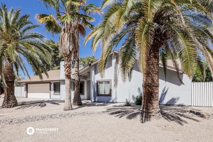 14643 N 25th Dr - Photo 3 of 16