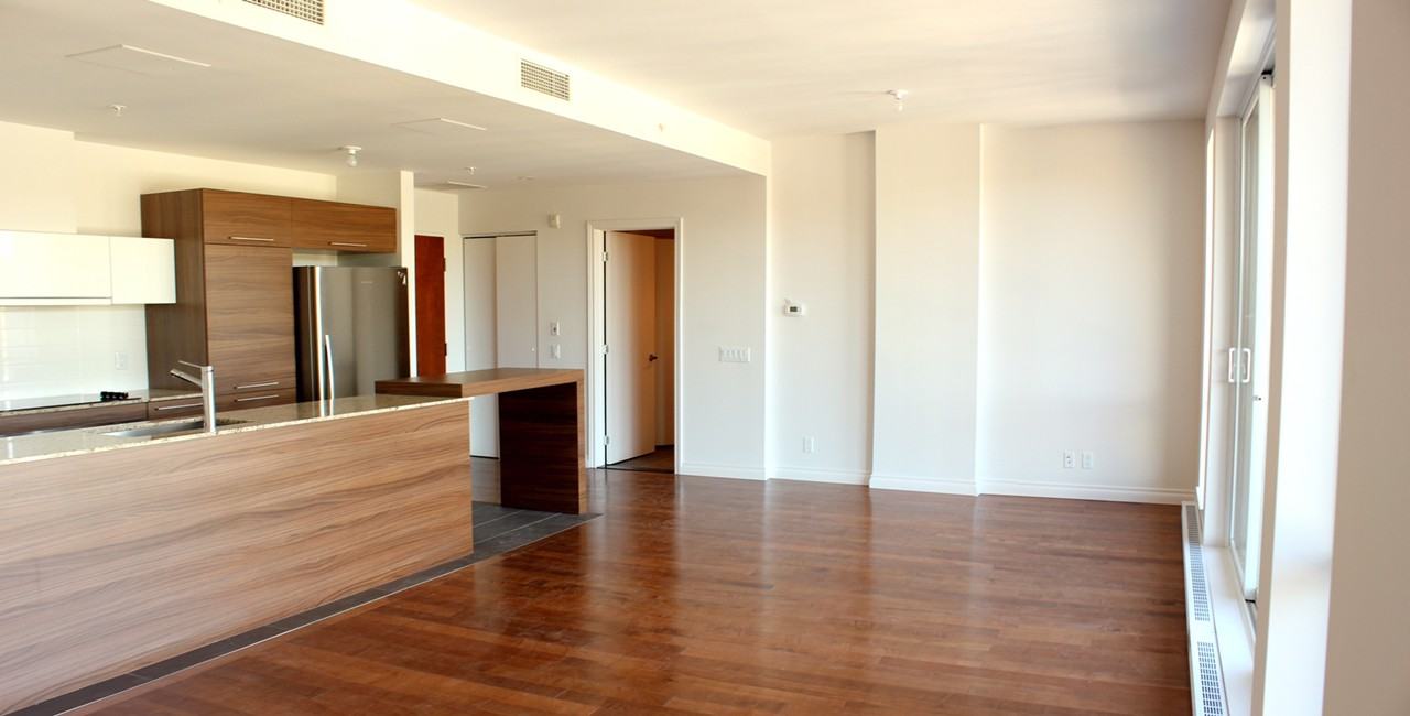 4500 Ch de la Côte-des-Neiges - Photo 2 of 10