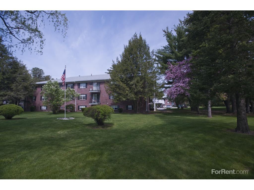 Salisbury Green - Photo 2 of 2