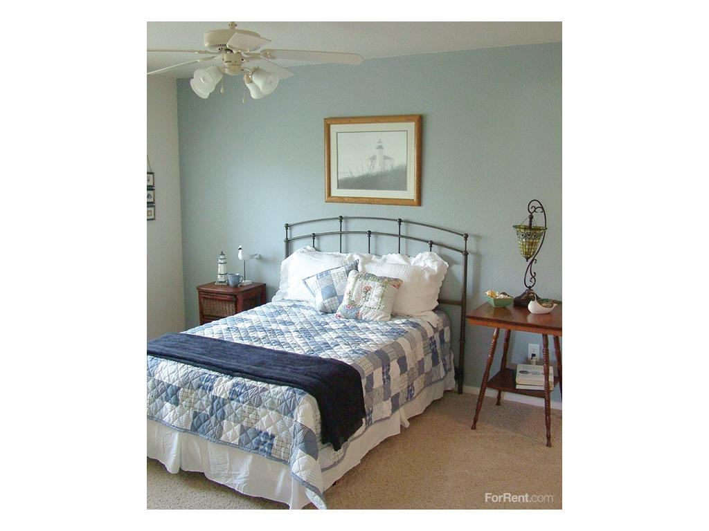 Yosemite Terrace - Photo 3 of 3