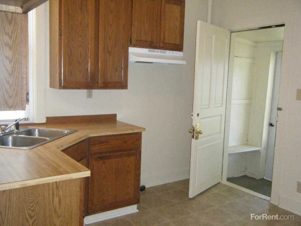 Carrollville Homes - Photo 3 of 3