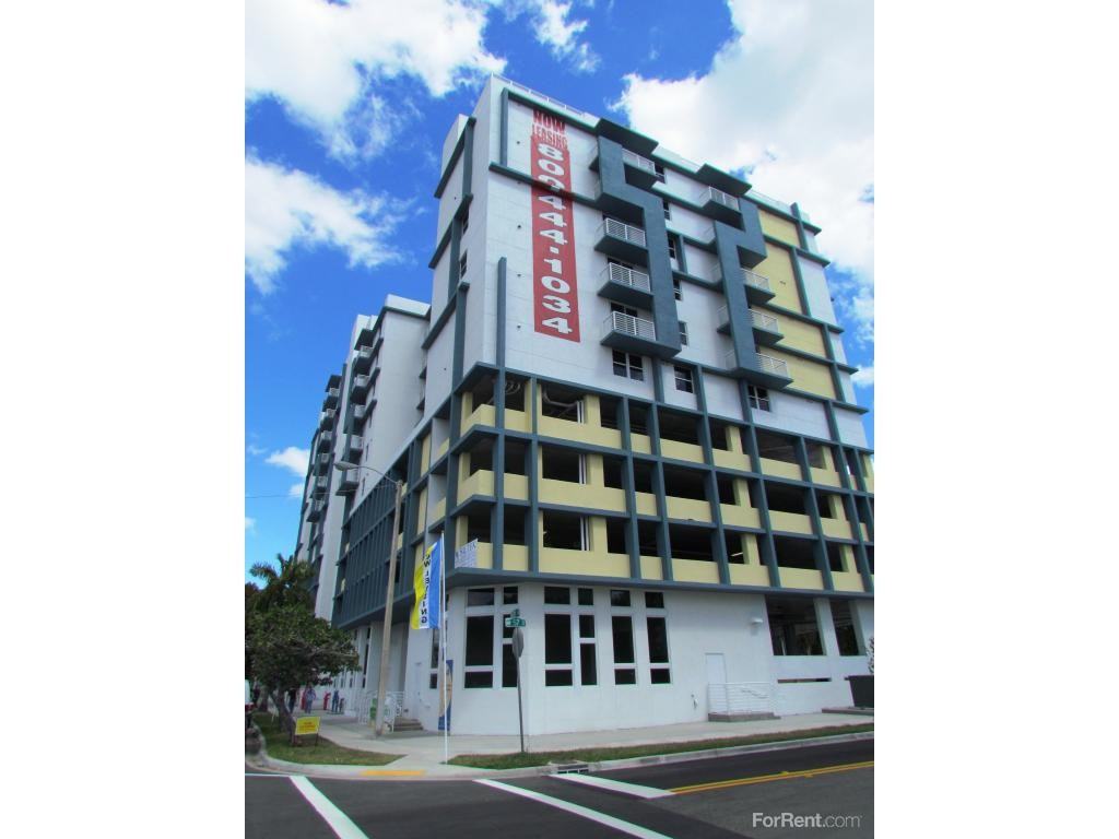 Notre Dame and Bonita Cove - Photo 2 of 19