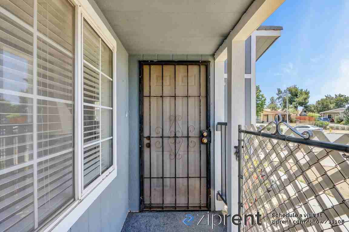 28876 Pasito St - Photo 2 of 20