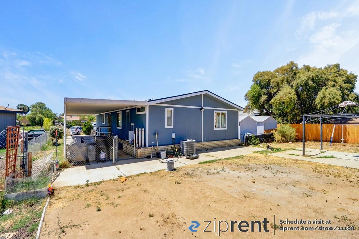 28876 Pasito St - Photo 3 of 20