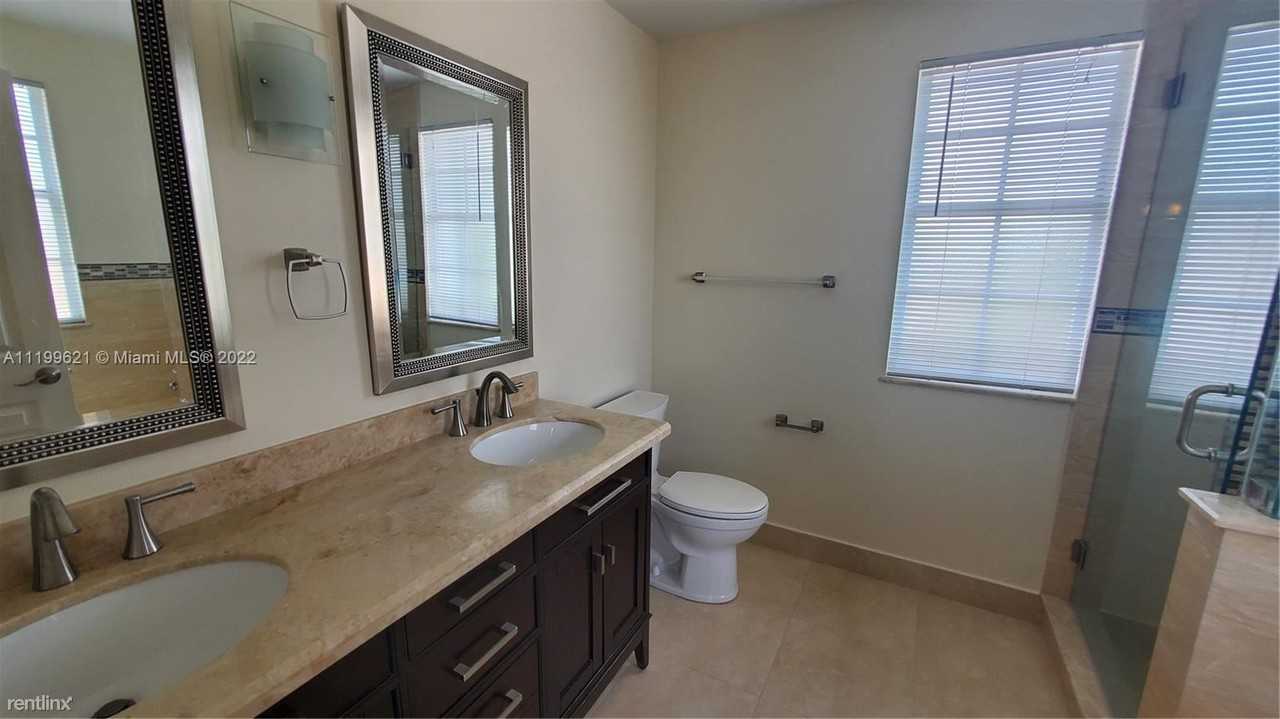 2542 W Saratoga Dr - Photo 3 of 24