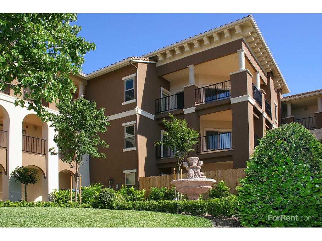 Villa Sorrento Senior Apartments - 434 Villa Ave, Clovis, CA 93612 - Zumper