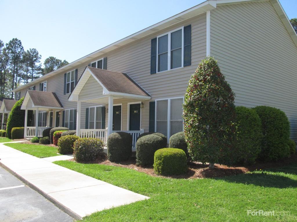 Tamarind Place Apartments - Photo 2 of 15