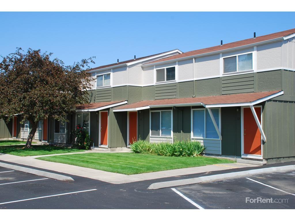 Amberbrook Townhomes - Photo 2 of 19