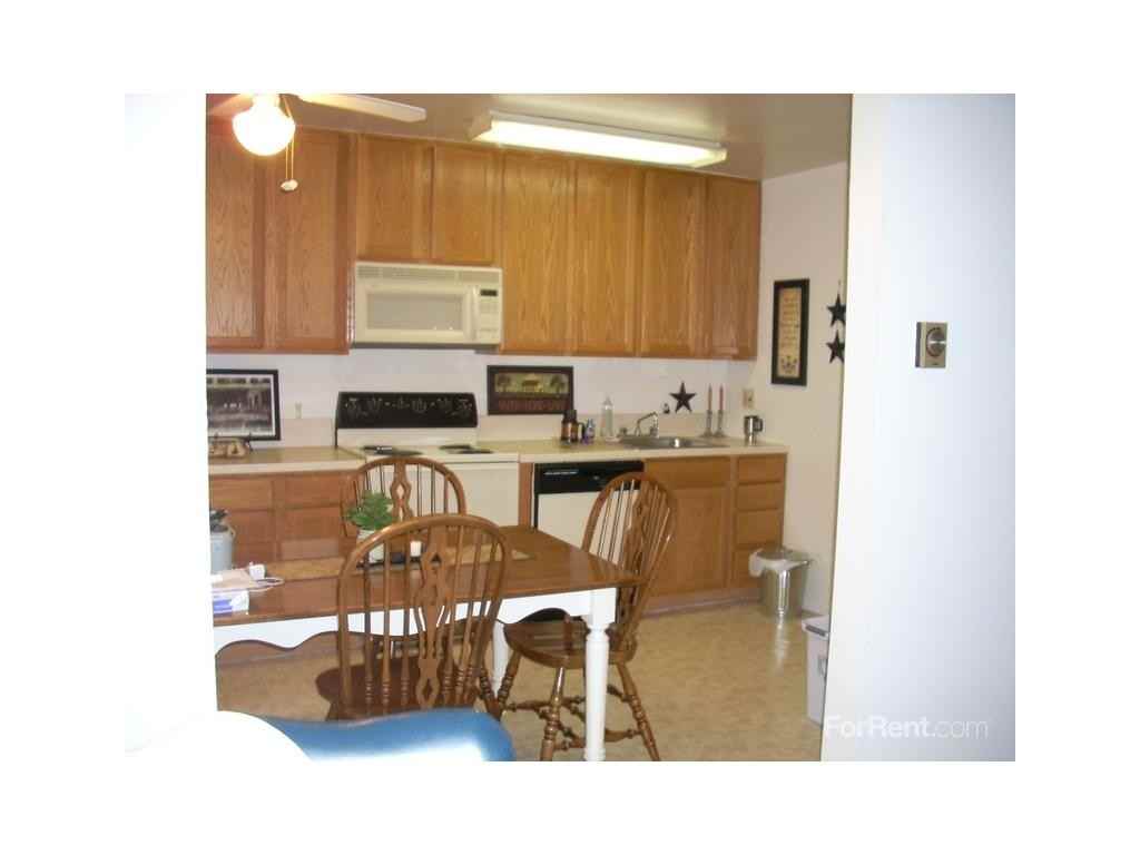 Apartments at Newpointe - Photo 3 of 3