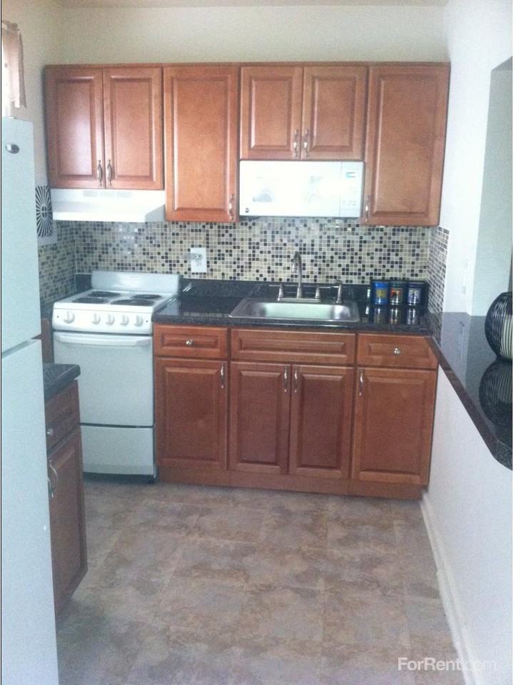 Village at Haddonfield Apartments - Photo 2 of 19