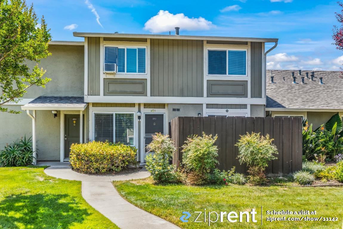 2340 Warfield Way #C - Photo 2 of 20