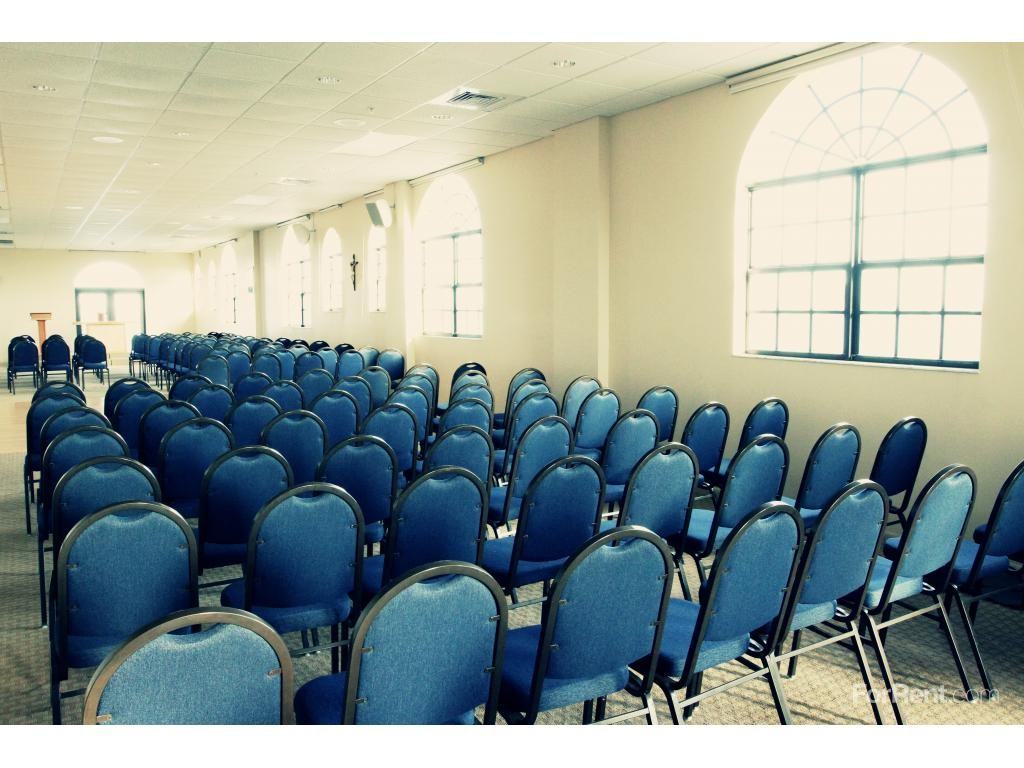 Residencia Jesus Maestro-Catholic Housing for Men - Photo 3 of 11