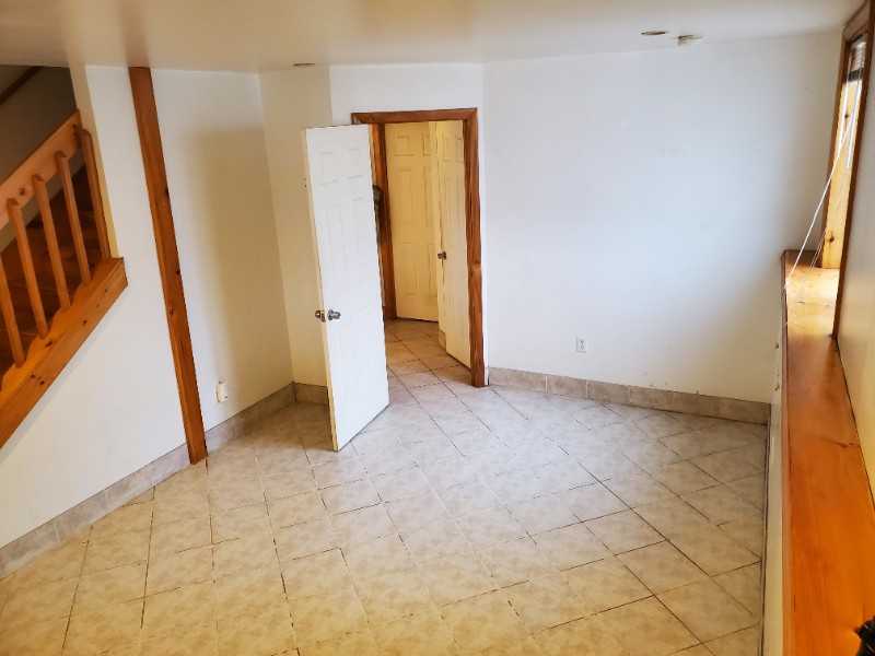 302 Camelot Shore Dr - Photo 6 of 13