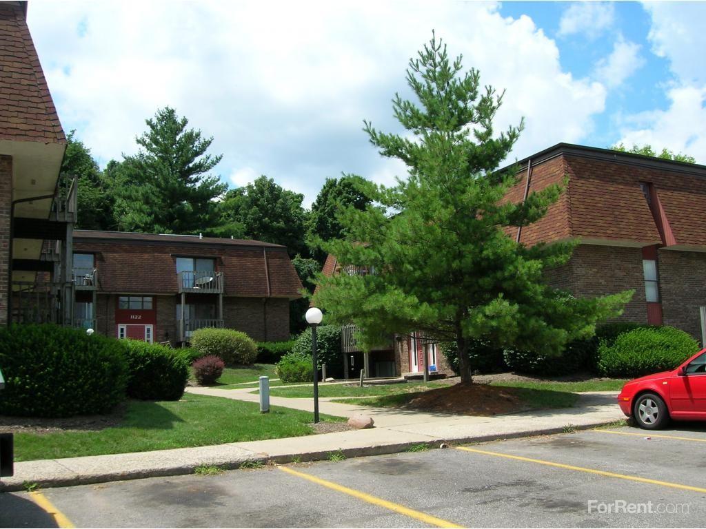 Huntley Ridge Apartments (Harrison, Oh) 1118 Tall Oaks Cir, Harrison