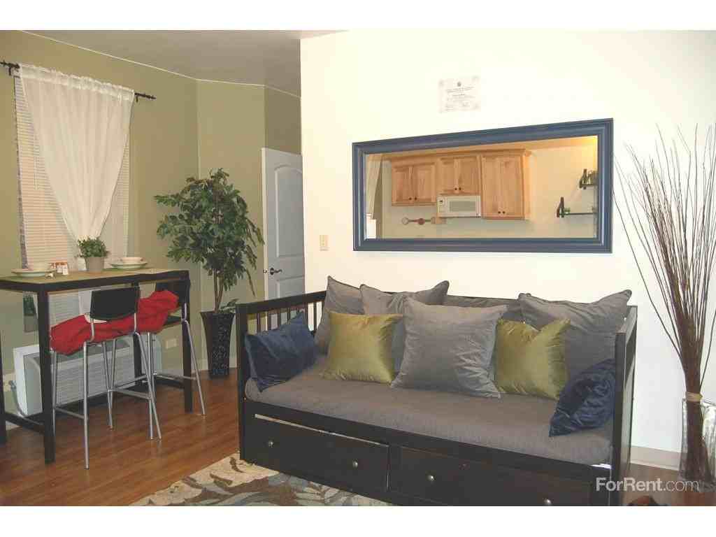 4114 W Washington Blvd - Pangea Apartments - Photo 2 of 3