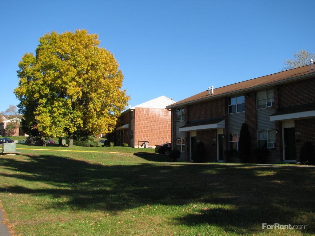 Scott Gardens - Photo 2 of 9