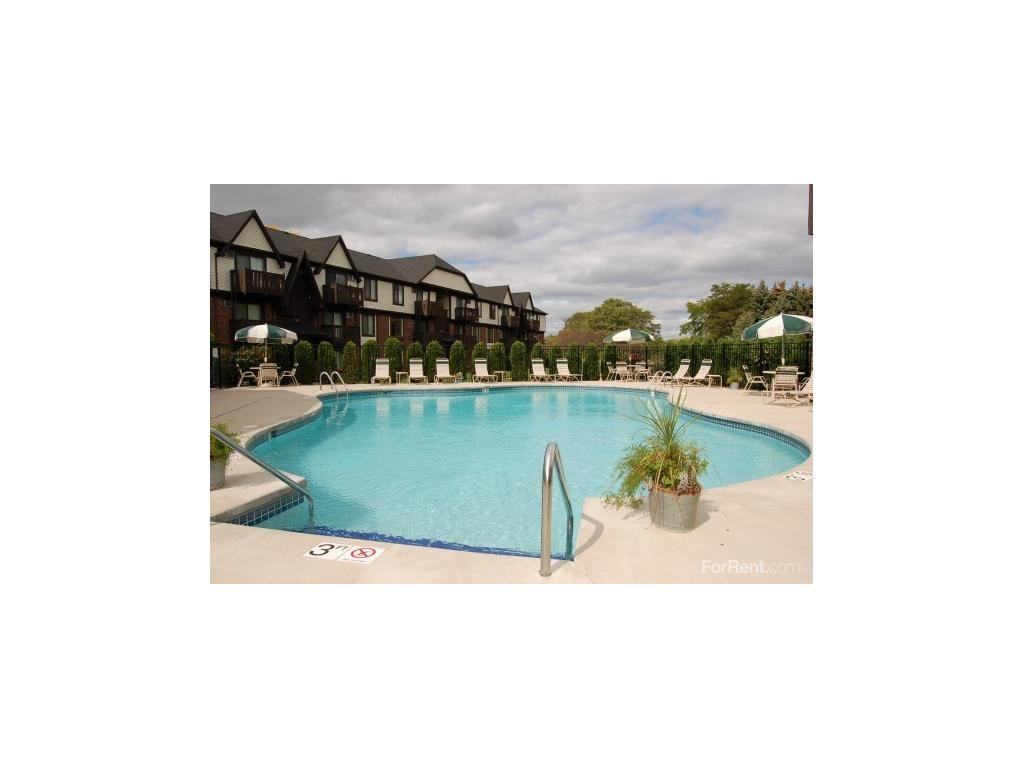 Creekwood Apartments - Photo 3 of 3