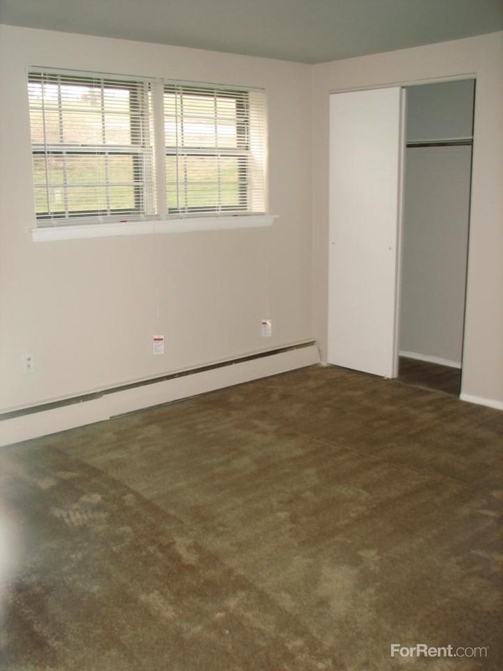 Maryland Apartments - Photo 2 of 18