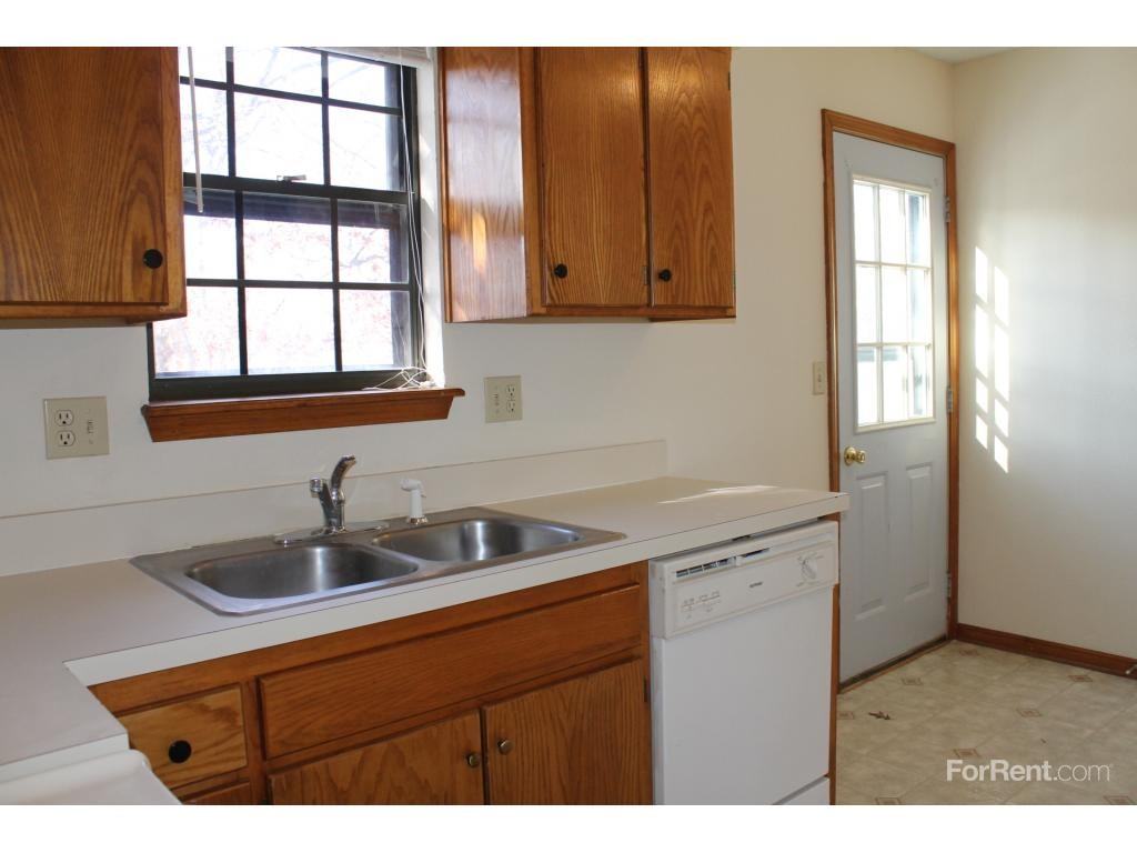 Saxony Rentals - Photo 3 of 19