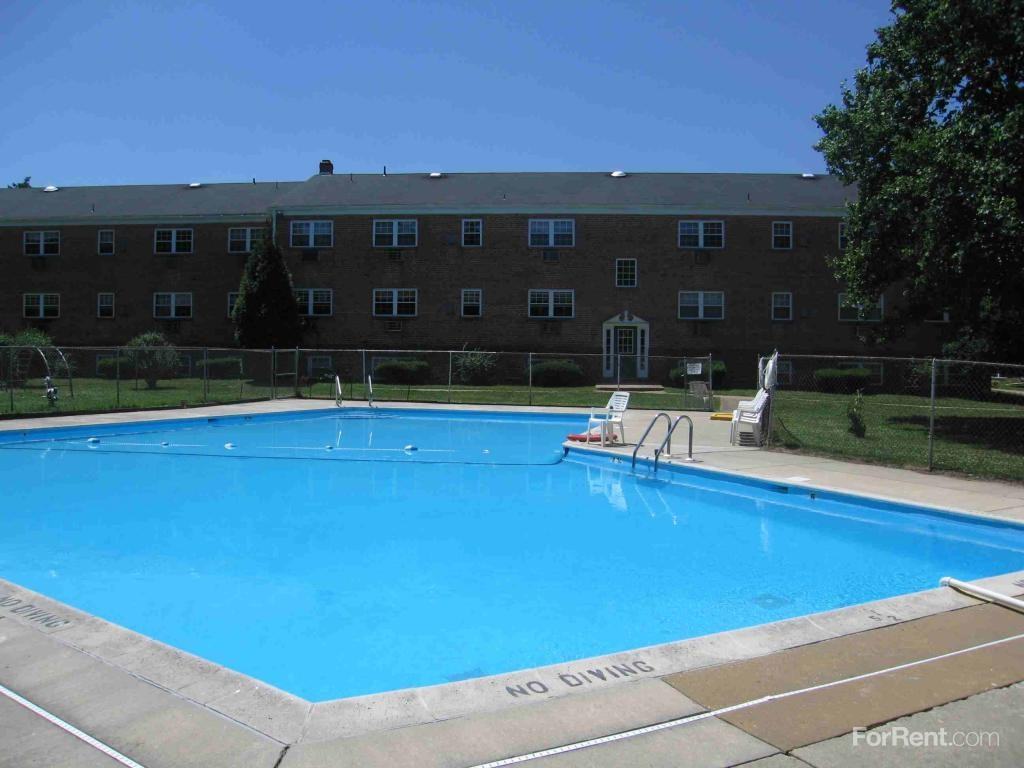 Cedarwood Apartments 758 Christiana Rd Newark DE 19713 Zumper