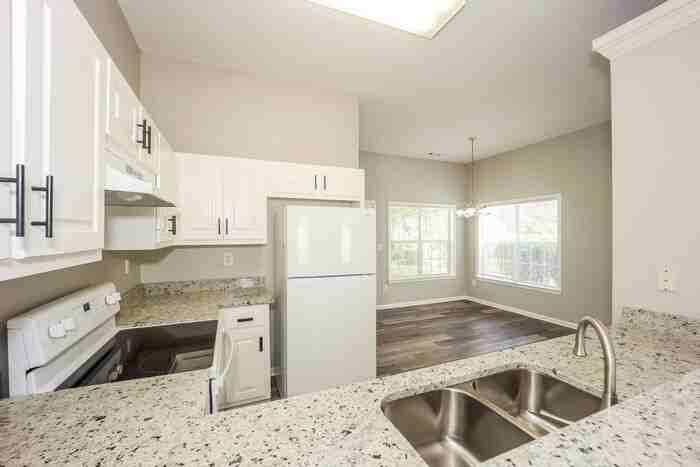 80 Caledon Way - Photo 2 of 18